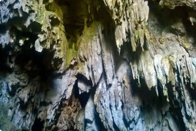 Linh Son Cave.