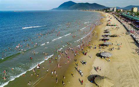 Thien Cam beach welcomes visitors