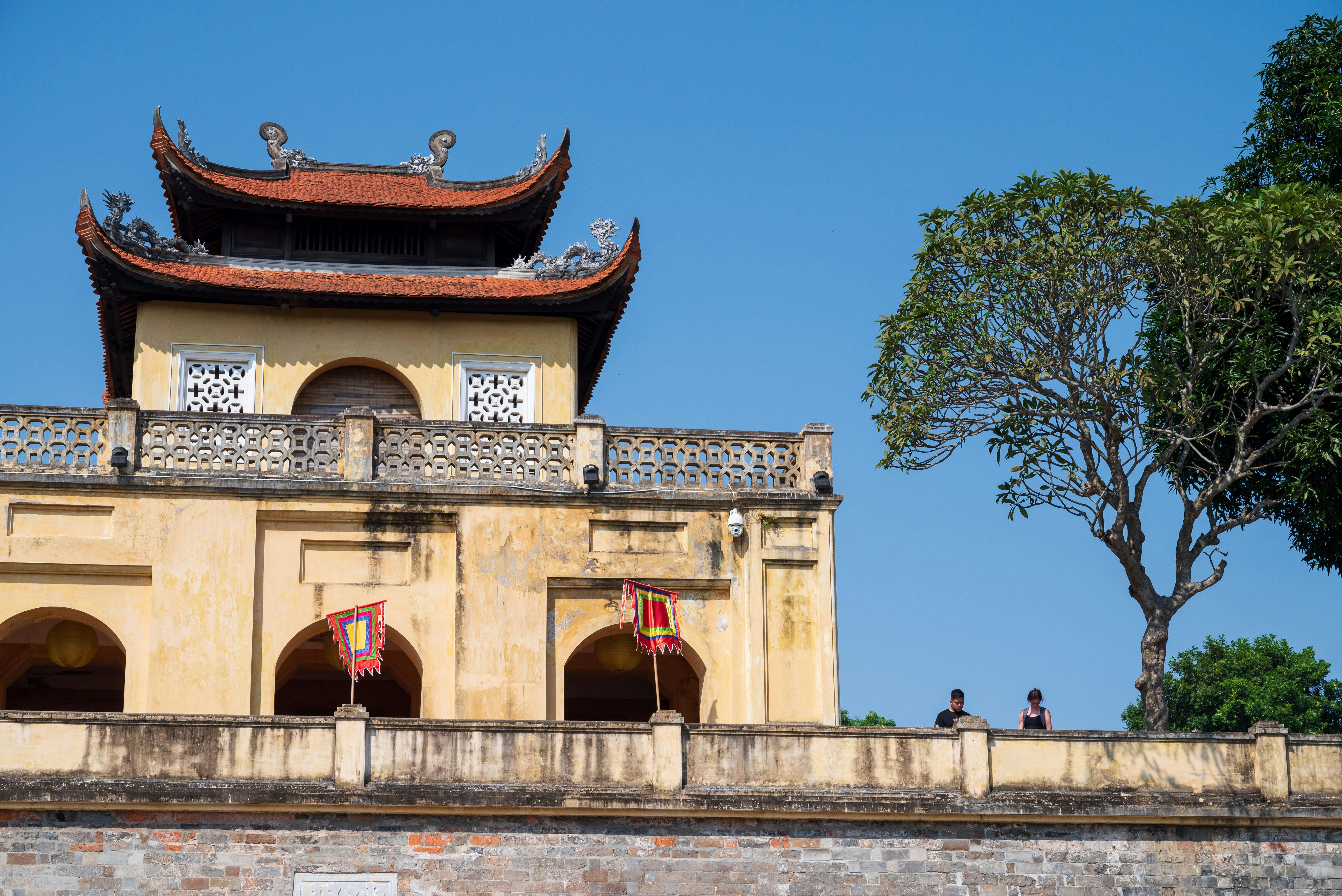 Hoàng Thành Thăng Long trong một ngày nắng đẹp