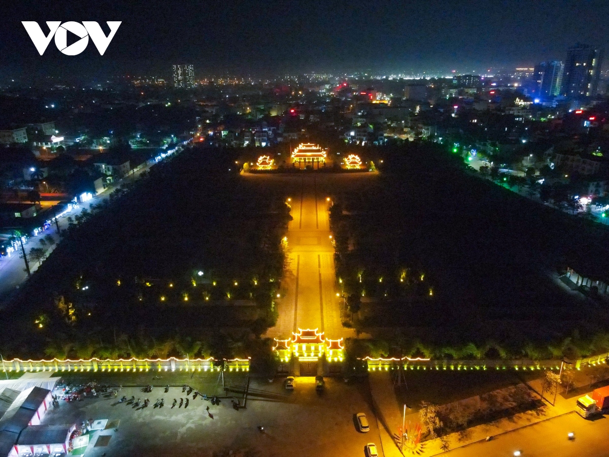 Xuong Giang Ancient Citadel at night