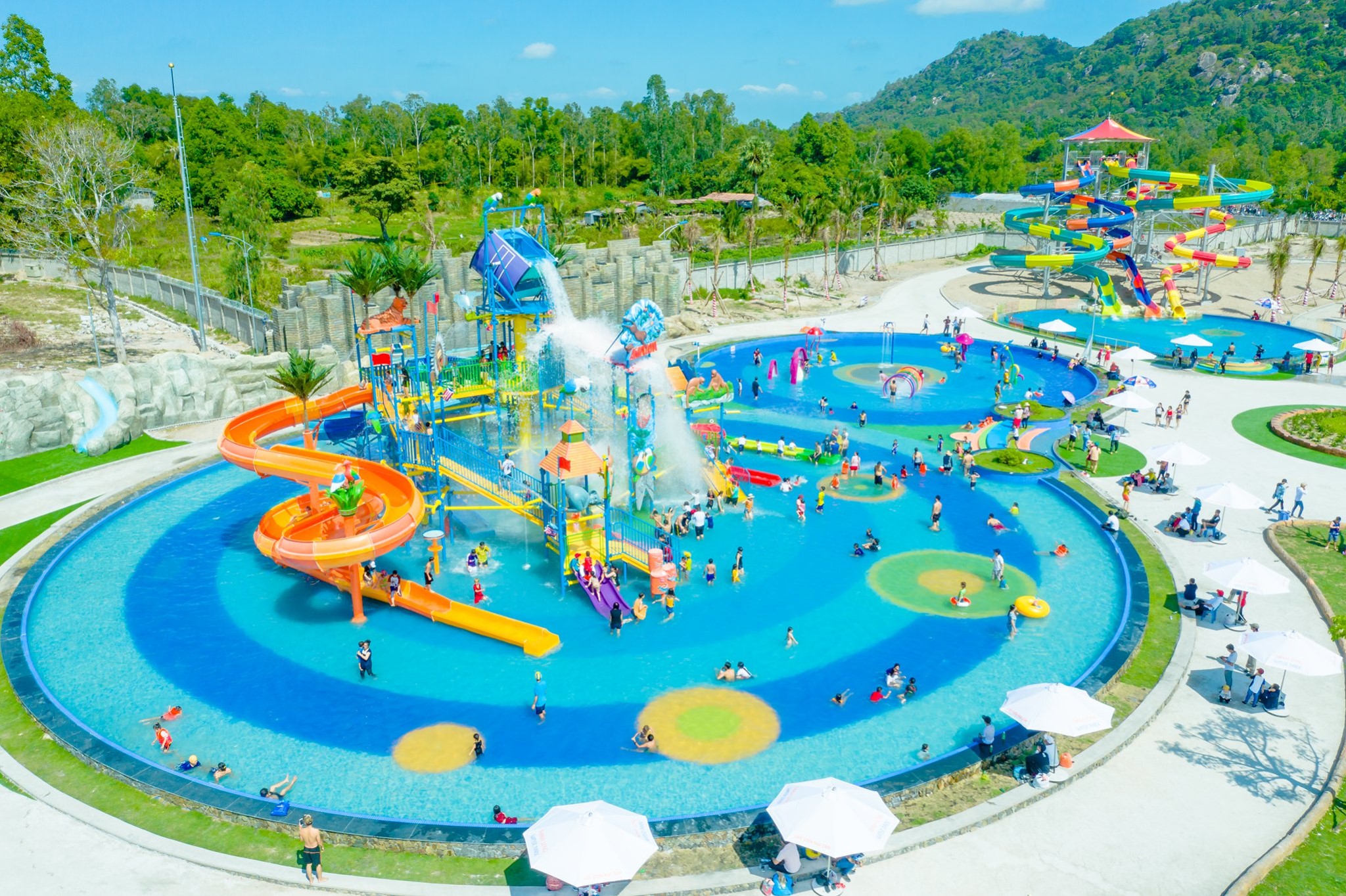 An Exciting Travel Experience at Thanh Long Water Park