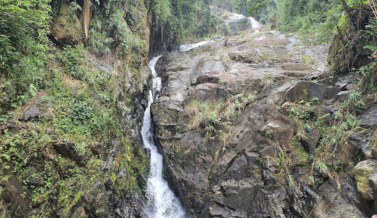 Ngao Waterfall.