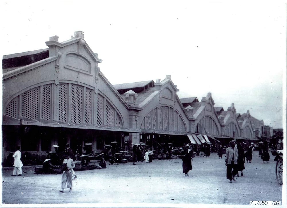 Dong Xuan Market