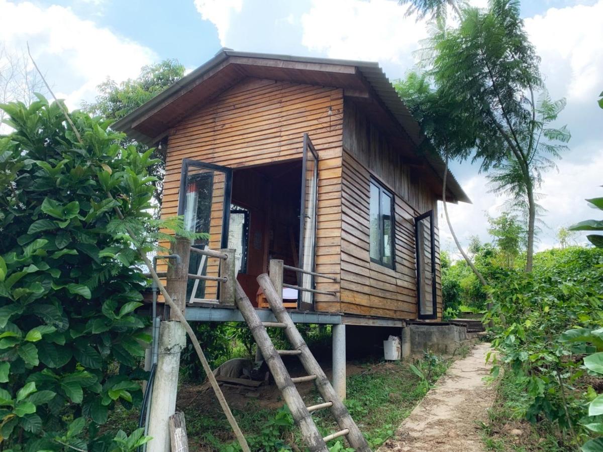 Khu du lịch Năm Mùa Bungalows