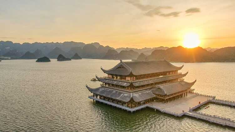 Tam Chuc Pagoda