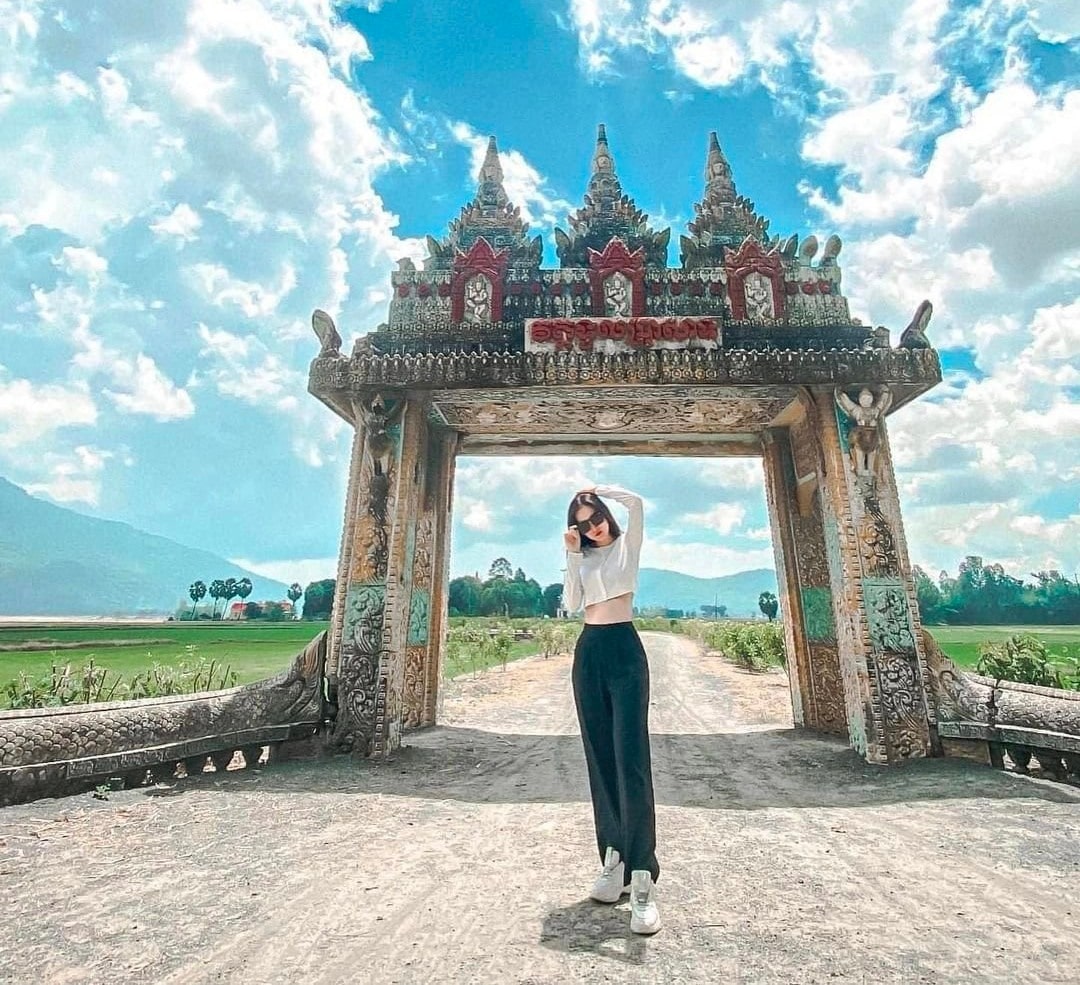 Talo Prasat Pagoda