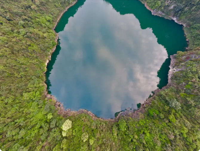 Image Quách Văn Đức image beautiful image beautiful image beautiful image beautiful image beautiful image beautiful - The beauty of Hoa Tien Lake from above