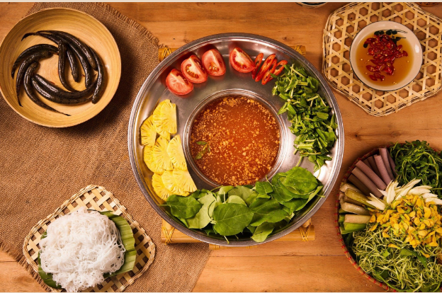 Goby fish hotpot with Giang leaves 16