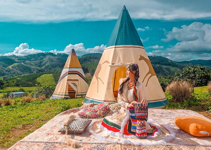 Tanyoli Mongolian Village