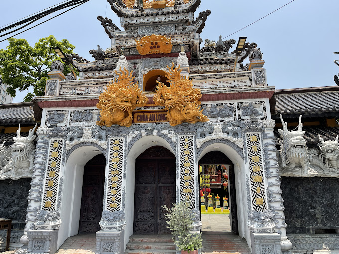 Long Thu pagoda stele relic (An Long pagoda)