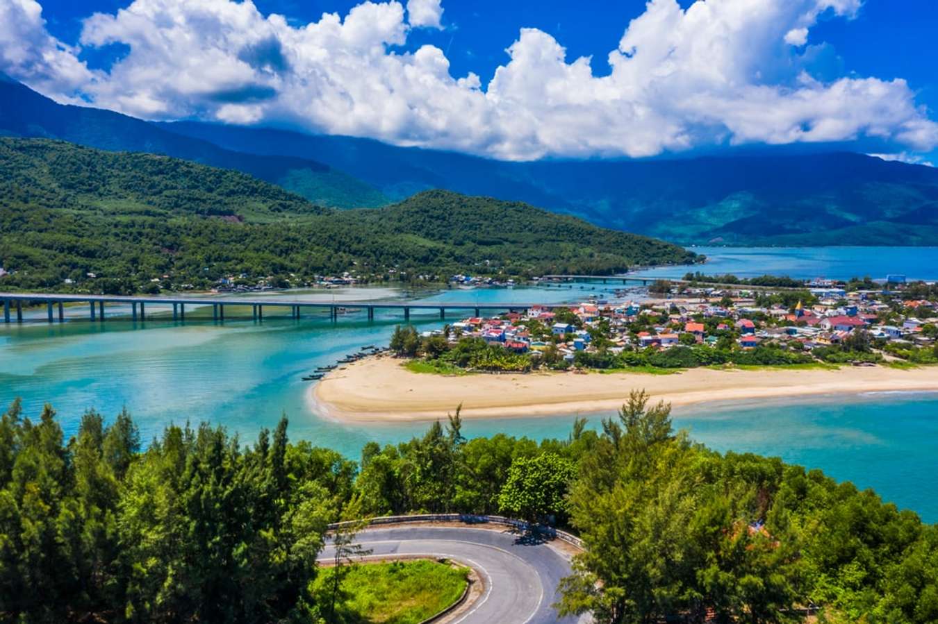 Lang Co Bay - Hue: "Place of paradise fairyland" in the heart of the ancient capital