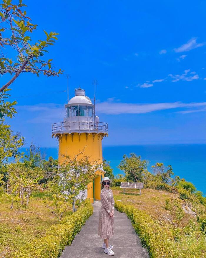 Tien Sa lighthouse