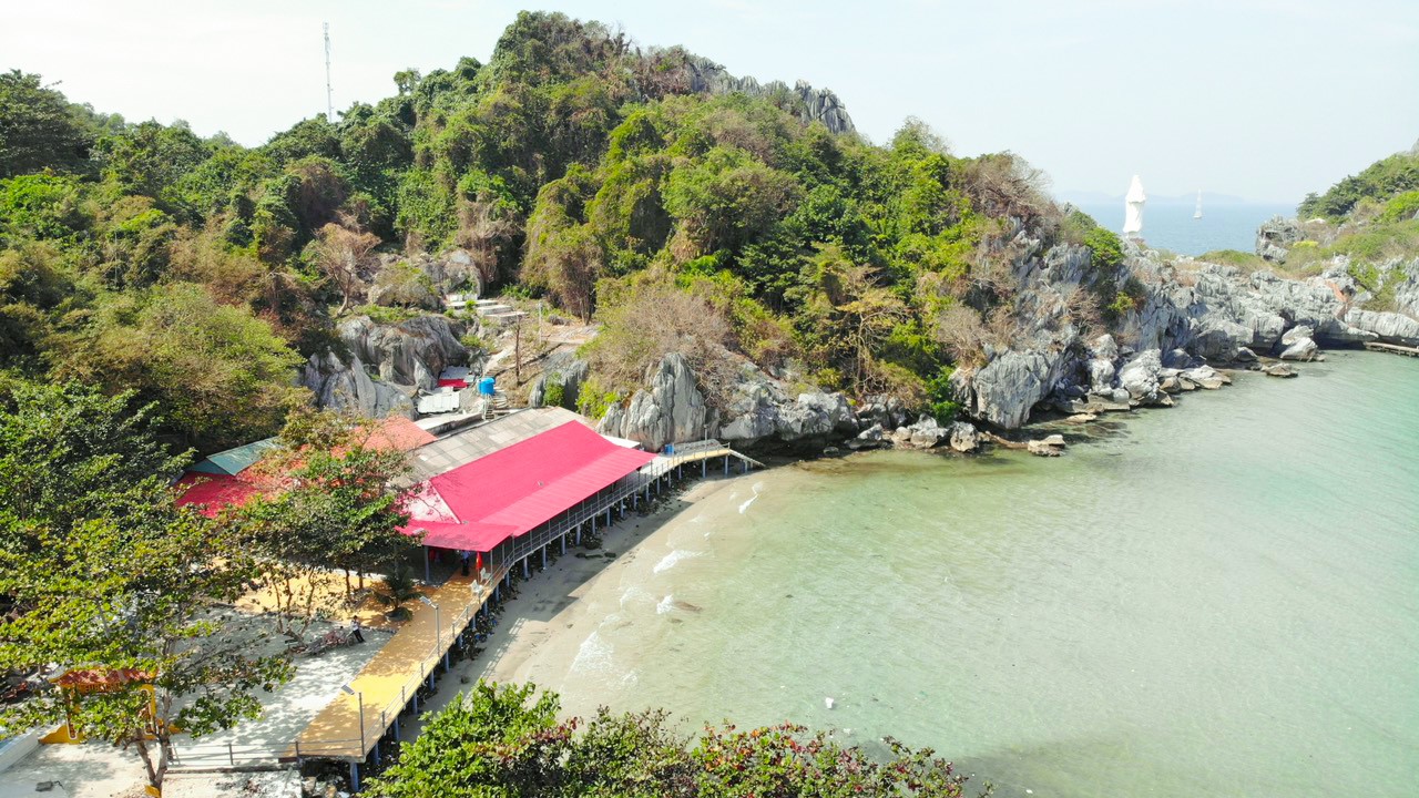 Hon Nghe Island