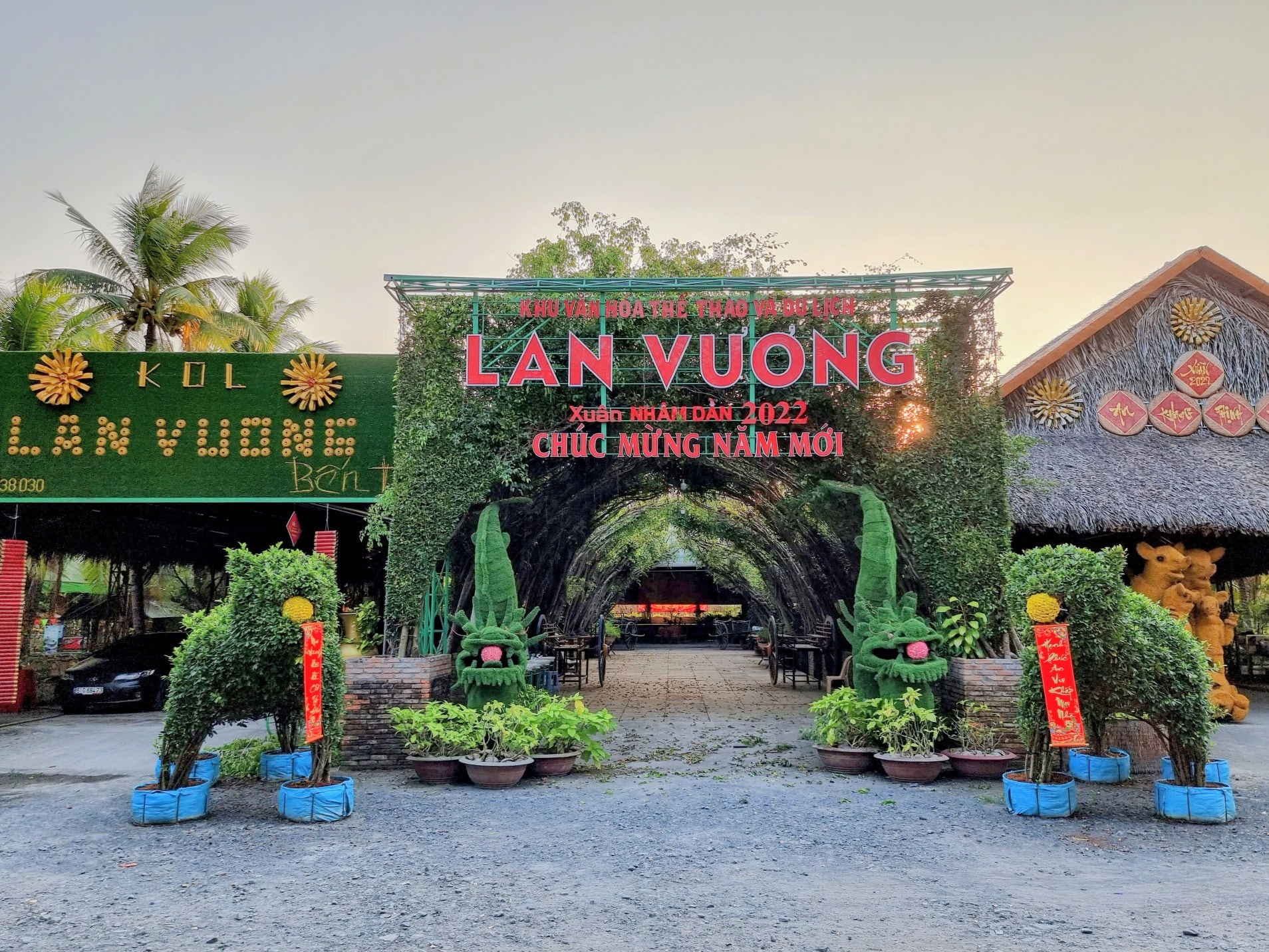 Lan Vuong tourist area