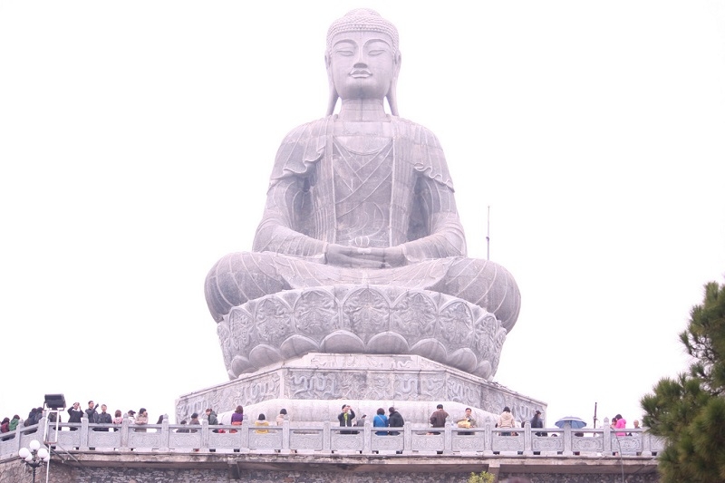 Phat Tich Pagoda - The place with the largest stone Buddha statue of the Ly Dynasty in Vietnam