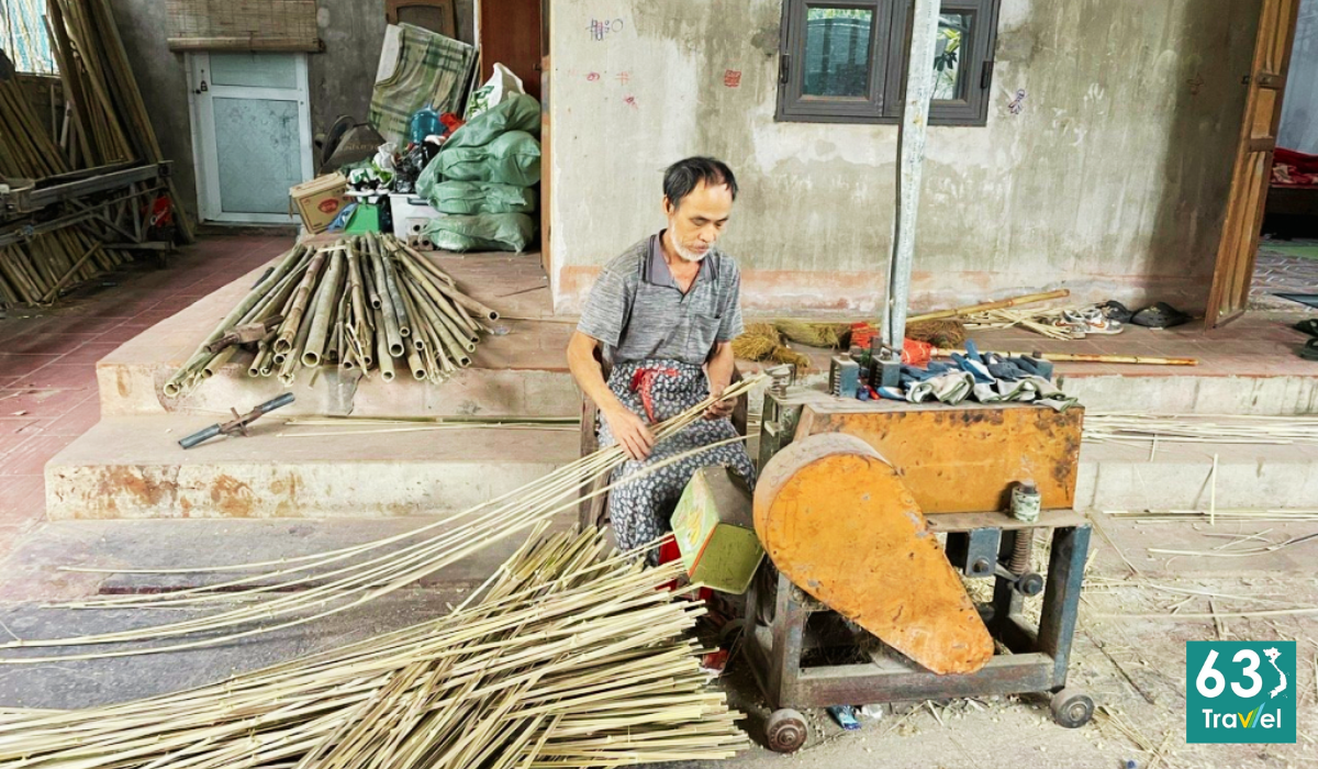 Làng nghề làm mành Đa Quang