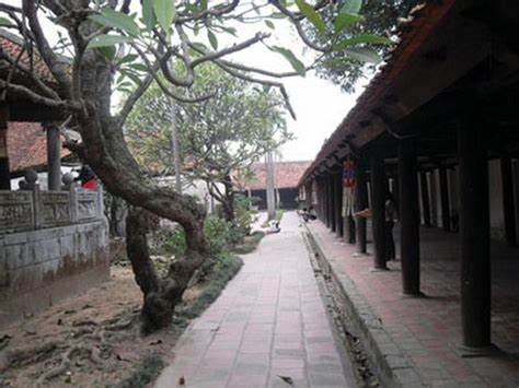 But Thap Pagoda - ancient architecture in Bac Ninh