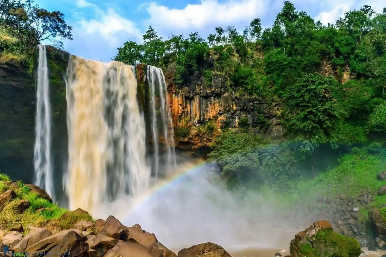 Phu Cuong Waterfall