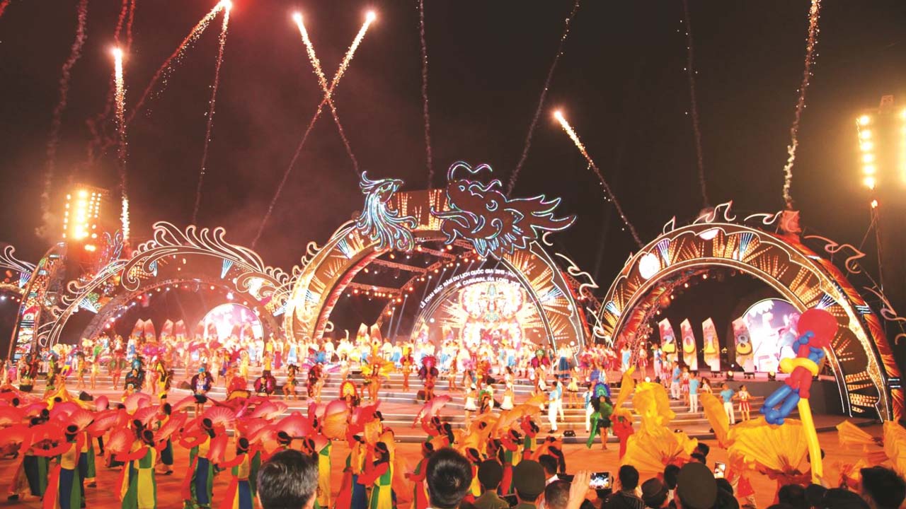 Hòa Mình Vào Lễ Hội Carnaval Hạ Long Đầy Sắc Màu – Bạn Đã Sẵn Sàng Chưa?