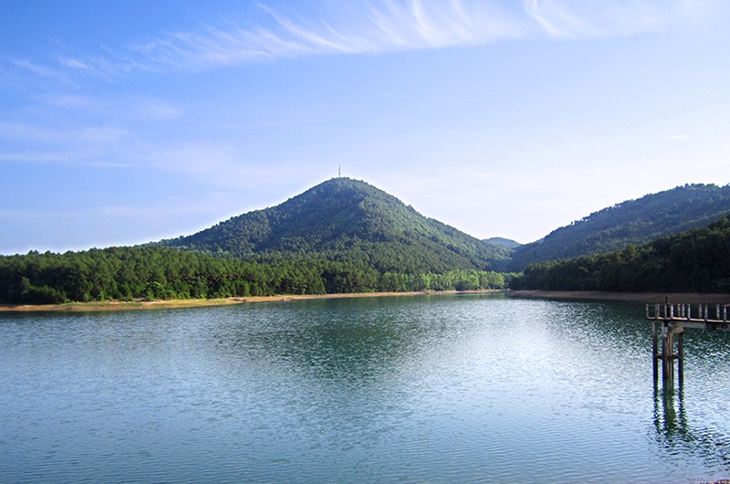 Hong Linh Mountain - The eternal symbol of Ha Tinh land