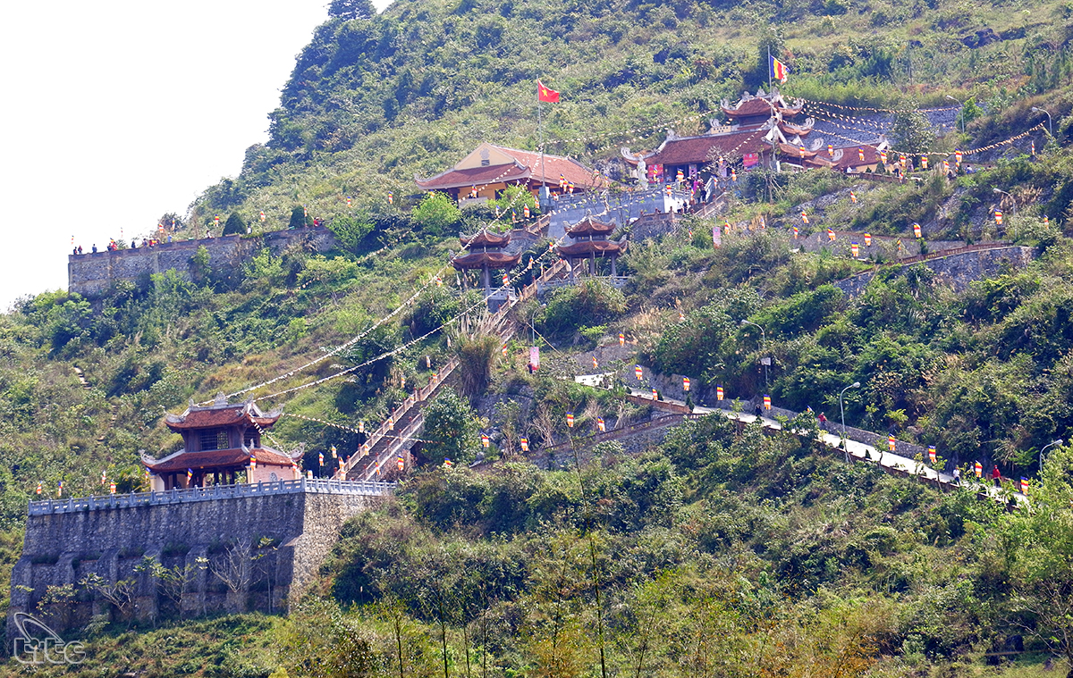 距离Phat Tich Pagoda 很近。