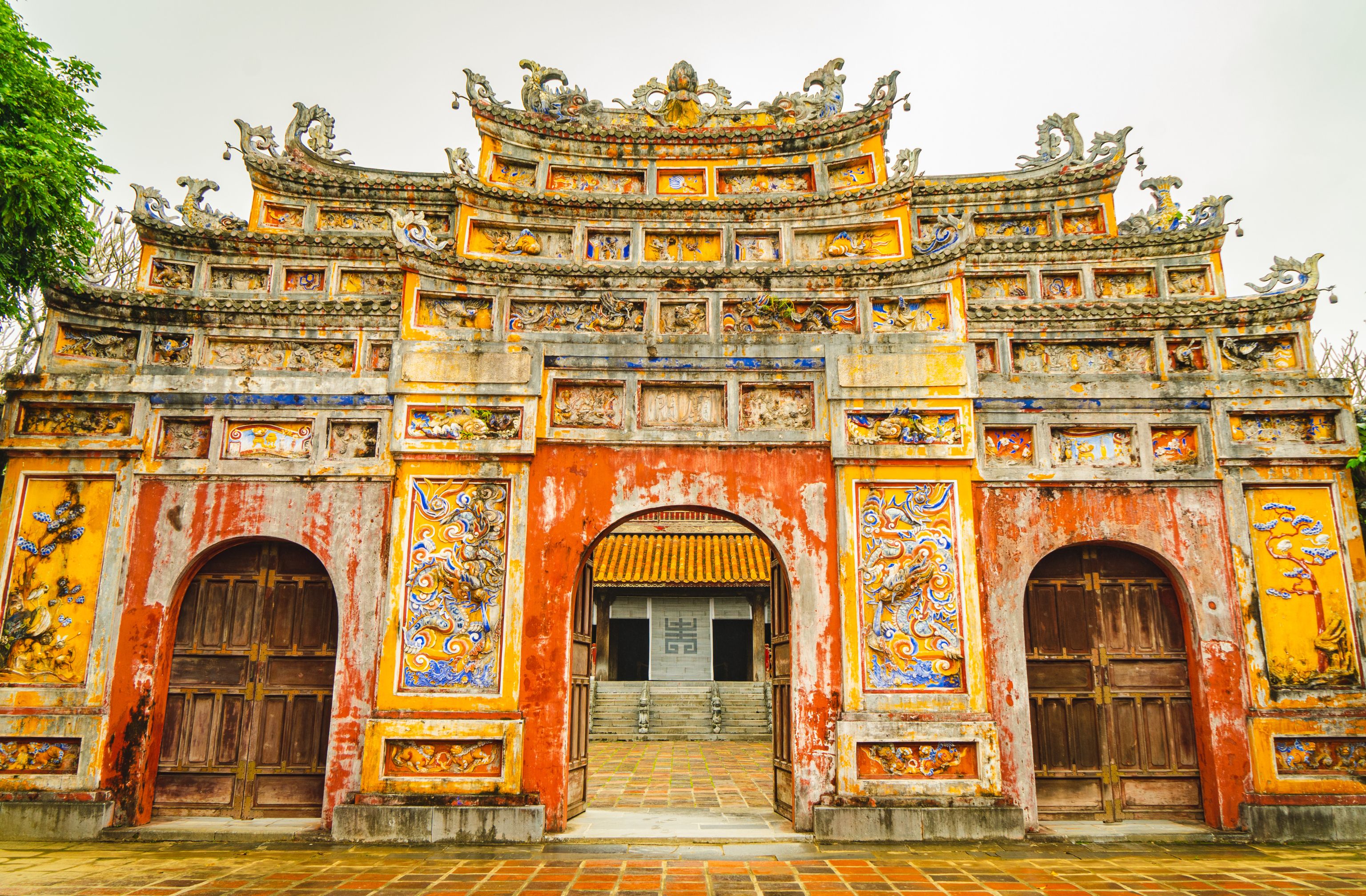 Explore Hue heritage by bicycle