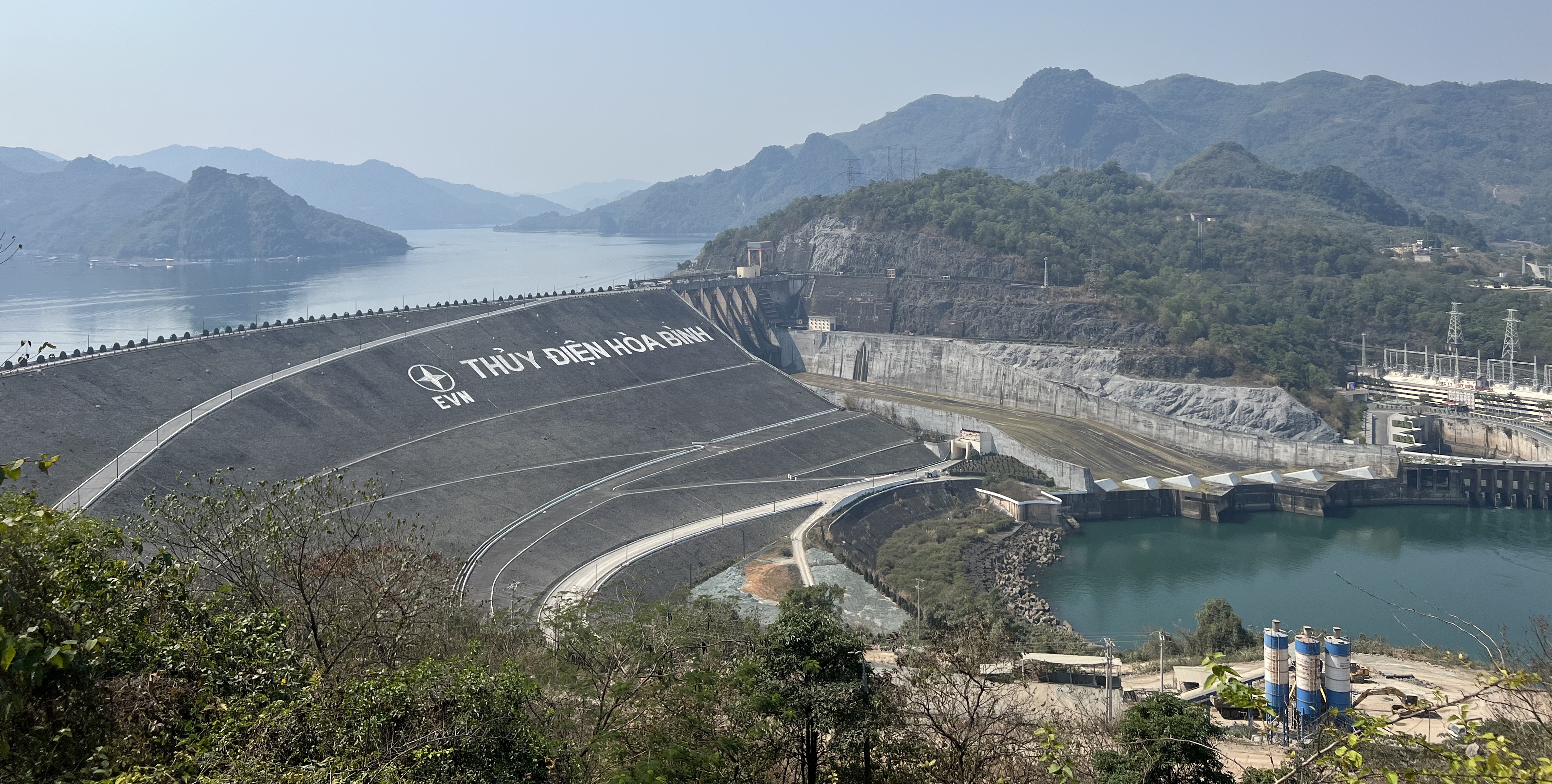 和平水力发电厂