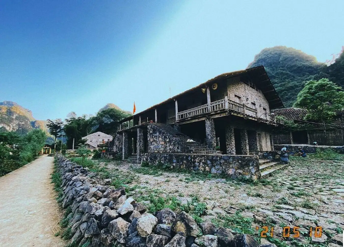 Khuoi Ky ancient stone village