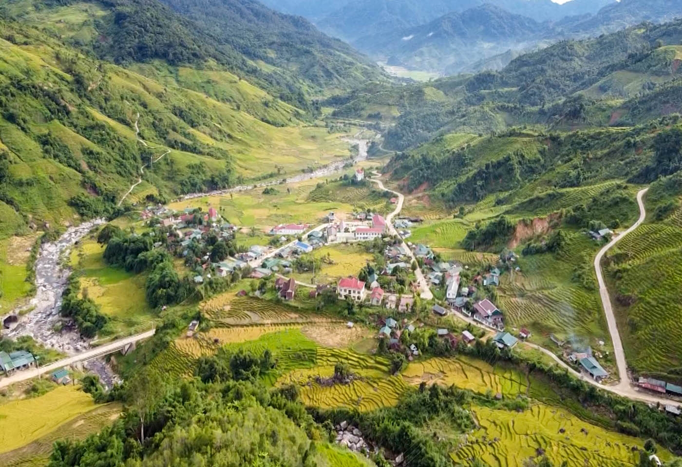 Colors at the foot of Ngoc Linh Mountain