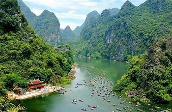 HANOI – TAM CHUC – NINH BINH – HA LONG – HANOI