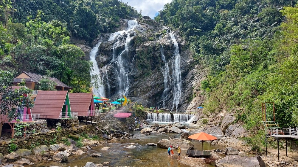 White Waterfall Ecotourism Area