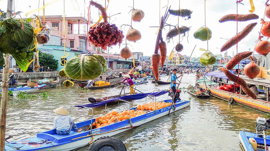 Chợ nổi Trà Ôn