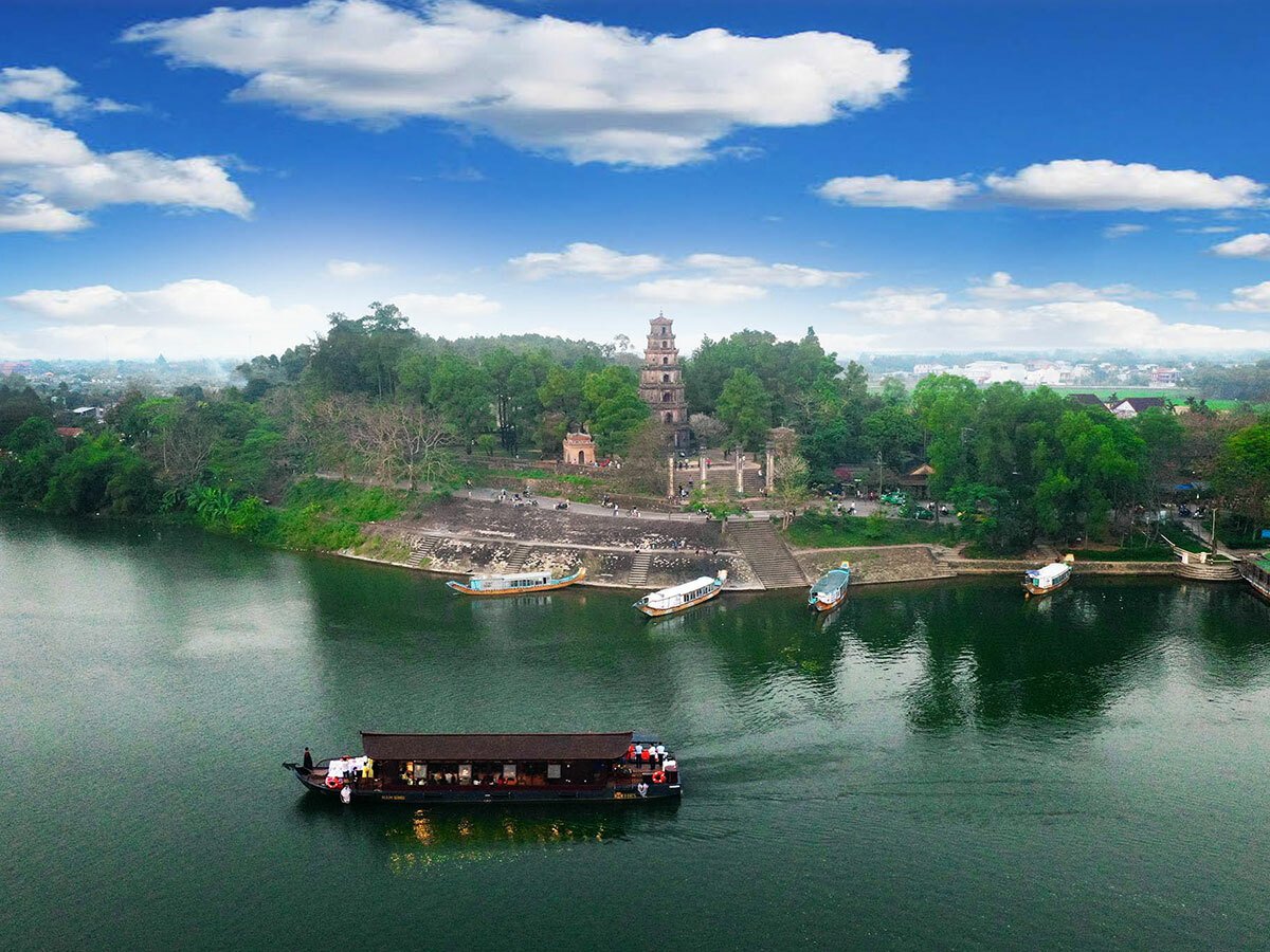 Thien Mu Pagoda - Ancient and sacred pagoda in the heart of Hue Ancient Capital