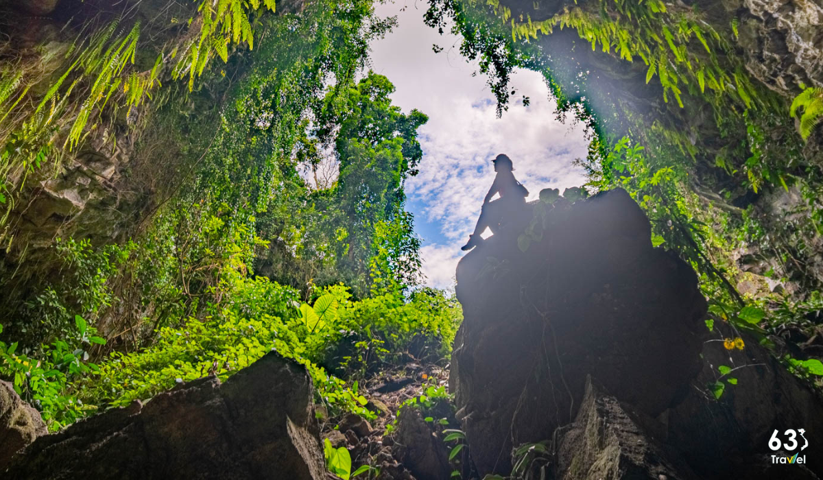 Trekking hang động núi lửa dài nhất Đông Nam Á