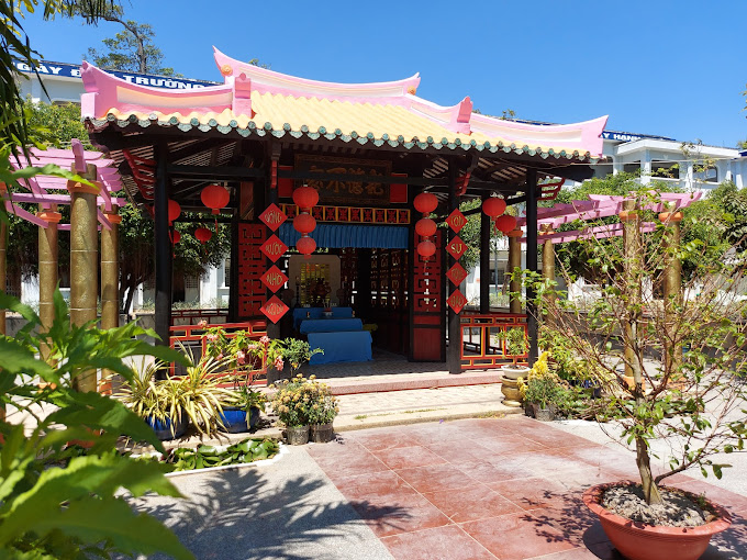 Tien Van Temple Relics