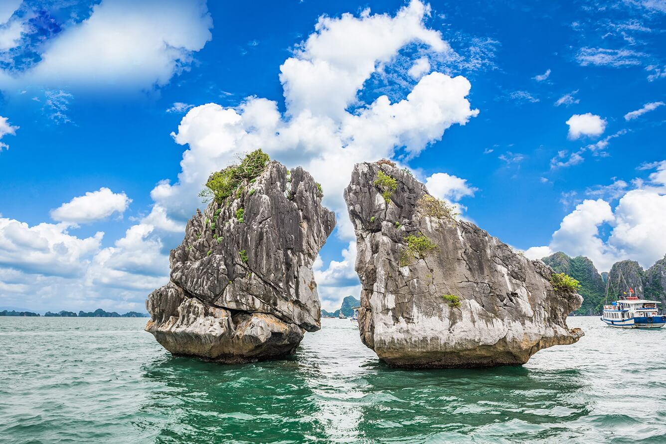 Ha Long Bay: A Timeless Tale of Nature’s Grandeur