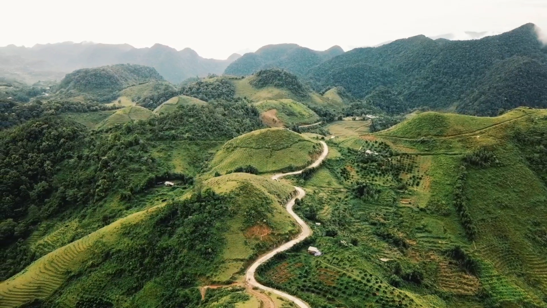 Lung Van on the roof of the Muong village - An overhead view