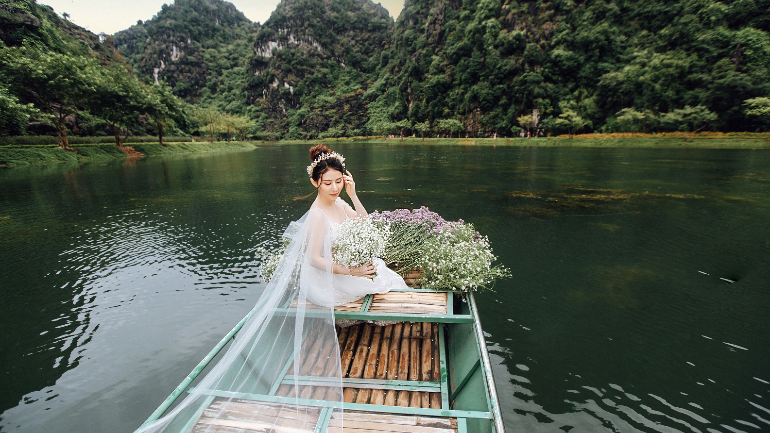 Tuyet Tinh Coc Ninh Binh - 探索狂野而雄伟的美丽