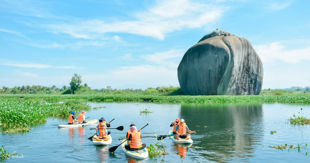 Khám Phá Núi Đá Chữ Thập: Điểm Đến Yên Bình Nơi Đồng Nai