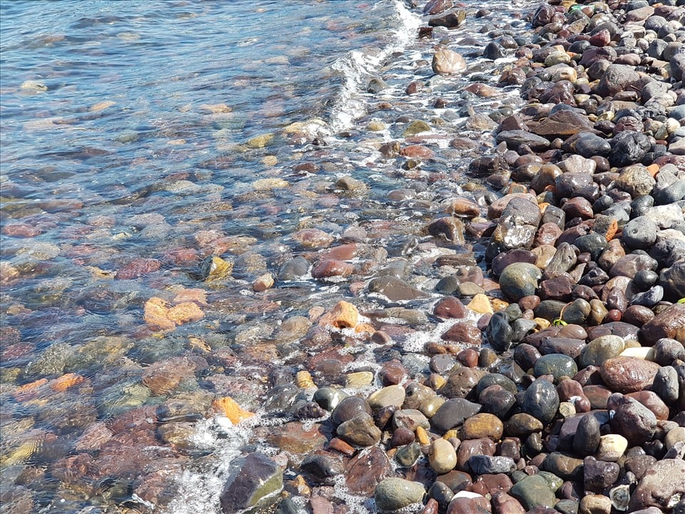 Extremely beautiful pebble beach at Hon Ngu Island