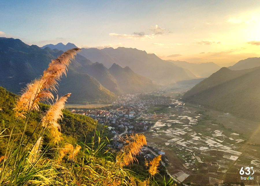 Bản Văn huyện Mai Châu đẹp dịu dàng suốt bốn mùa trong năm