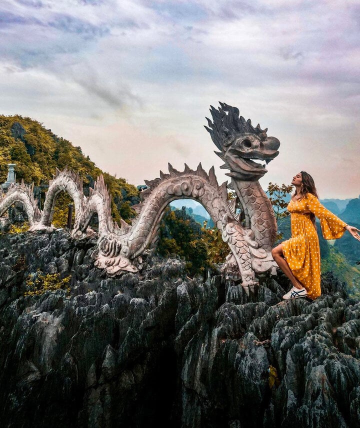 Image Ông Cao Thắng image beautiful image beautiful image beautiful image beautiful image beautiful image beautiful image beautiful image beautiful image beautiful - Conquer the dragon mountain peak at Hang Mua in the new year Giap ...