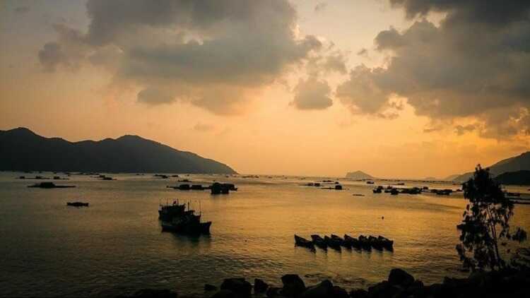 Vung Ro - The beautiful picture of the sea and islands of Phu Yen