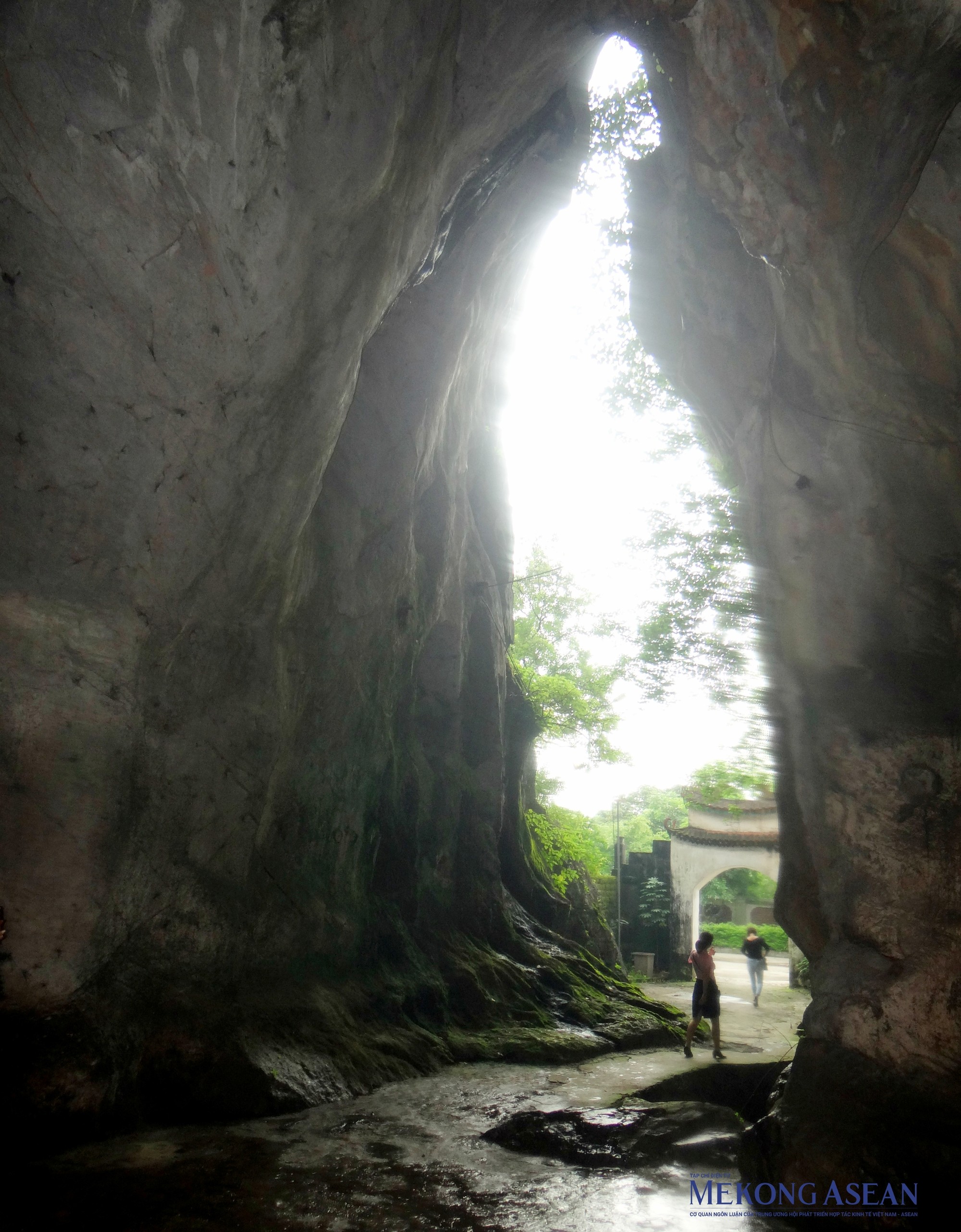 宝塔 – Kinh Chu Cave