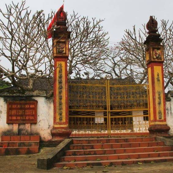 Lung Xuyen Communal House