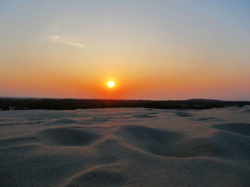 Iridescent golden sand dunes with a height of up to 40 meters, close to Cua Viet beach and Gio Hai beach.