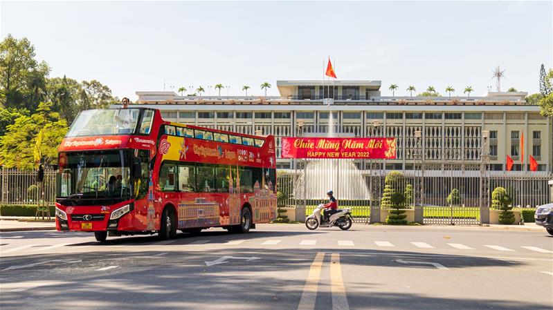   Combo Journey to Explore Saigon by Double Decker Bus and Enjoy the Evening on the Indochina Cruise