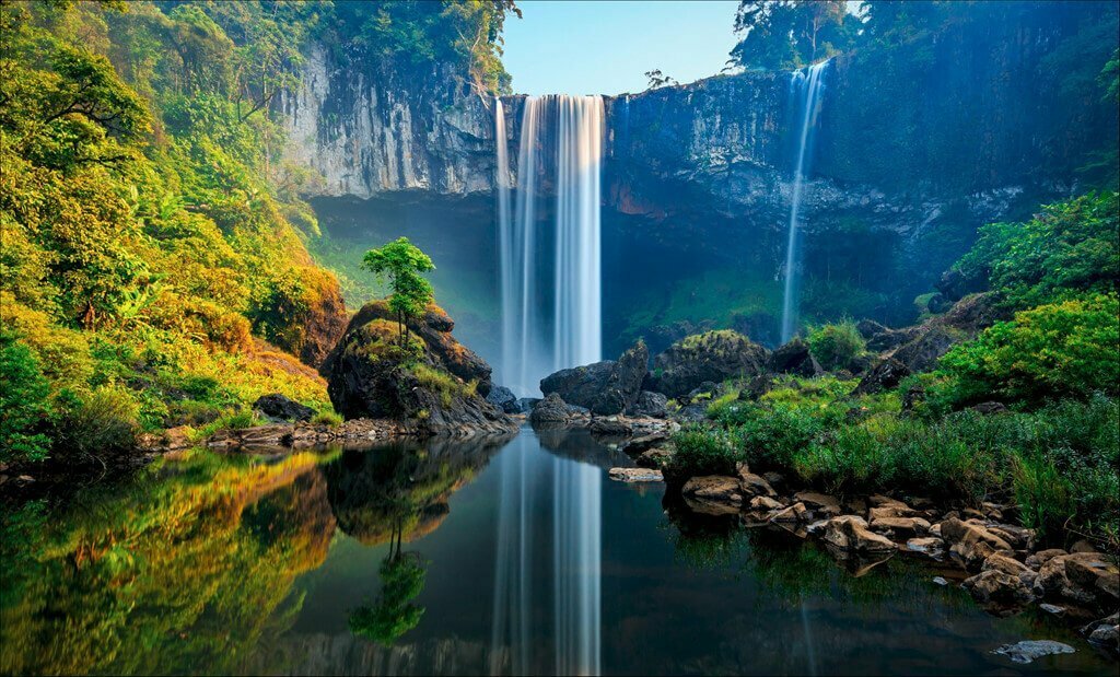 Lieng Nung Waterfall is like a beautiful picture from nature