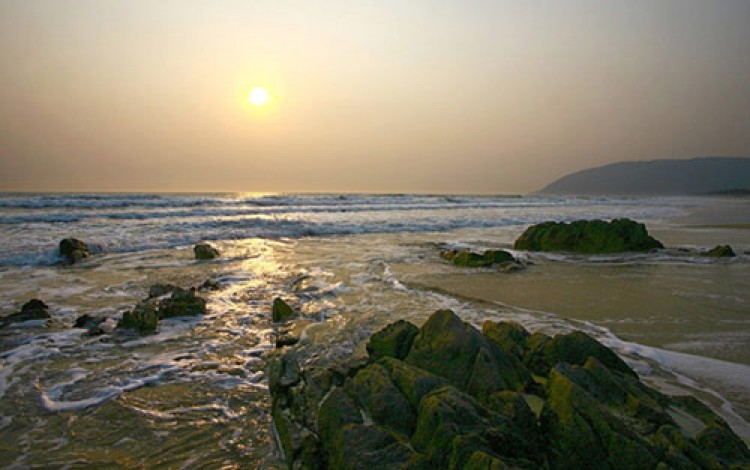 Sunrise on Hoanh Son beach