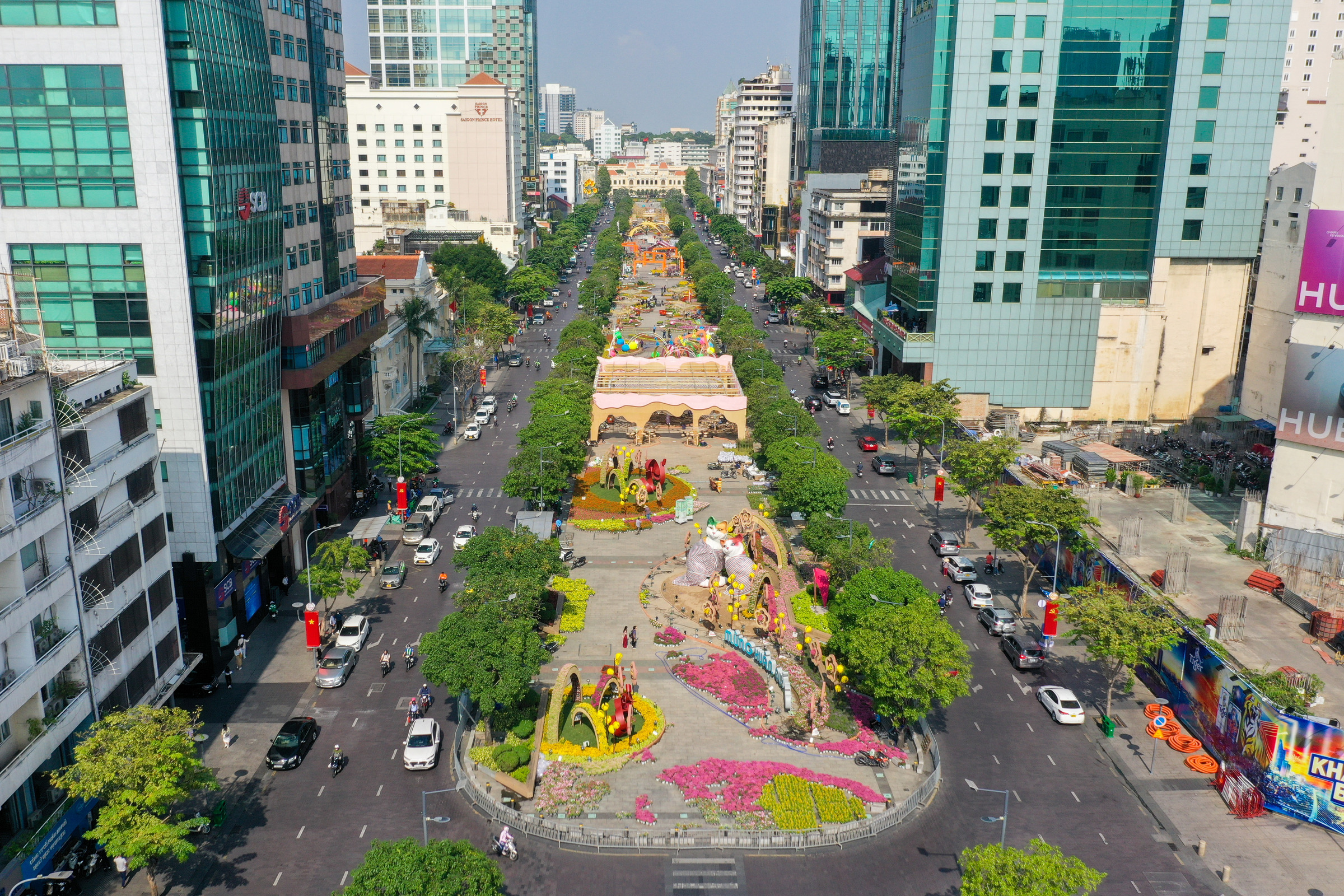 Nguyen Hue Walking Street